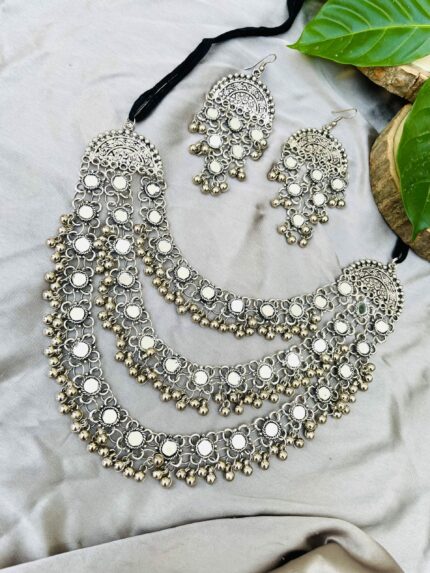 Diya necklace