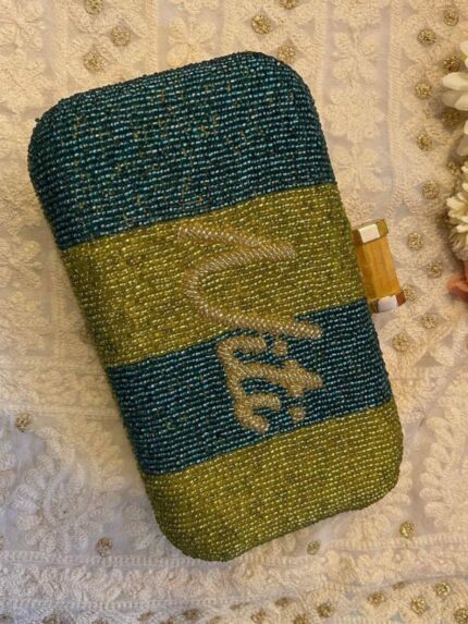 Stripe name clutch