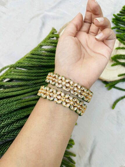Kundan flower kade