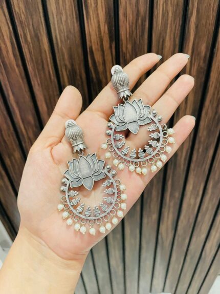 Leen brass earrings