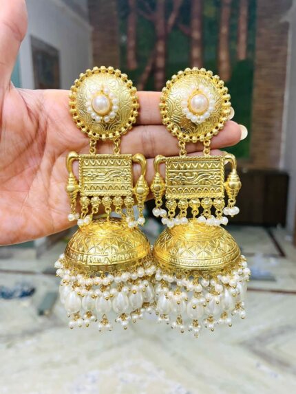 Mumtaz golden brass jhumka white