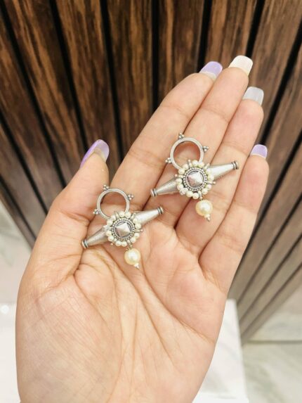 Saloni brass earrings