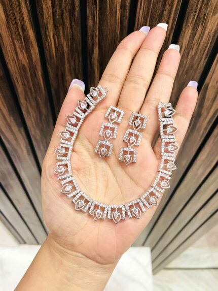 Sanjam ad necklace
