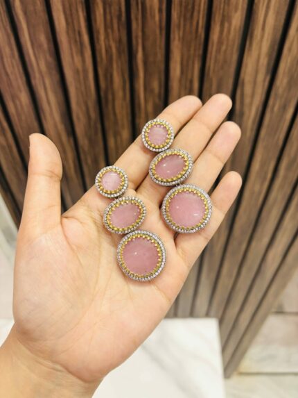 Three circle monalisa stone earrings pink