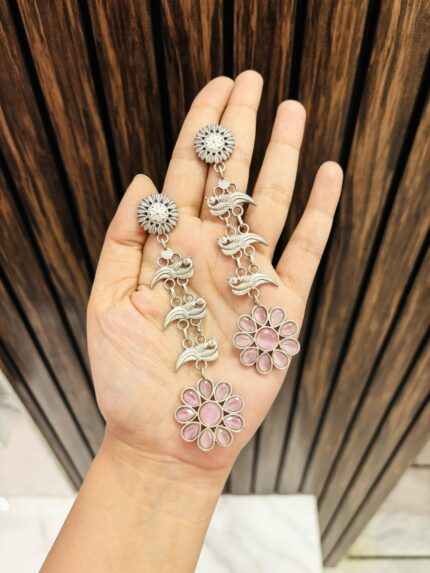 Peacock flower brass earrings Pink