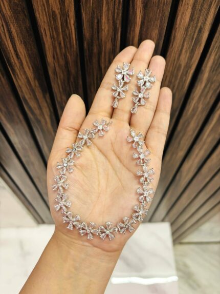 Flower ad necklace