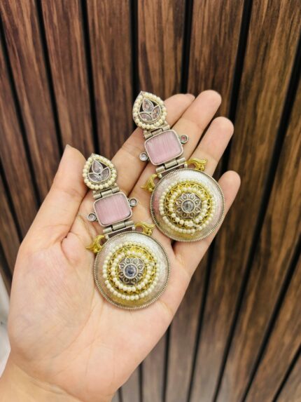 Gole brass earrings