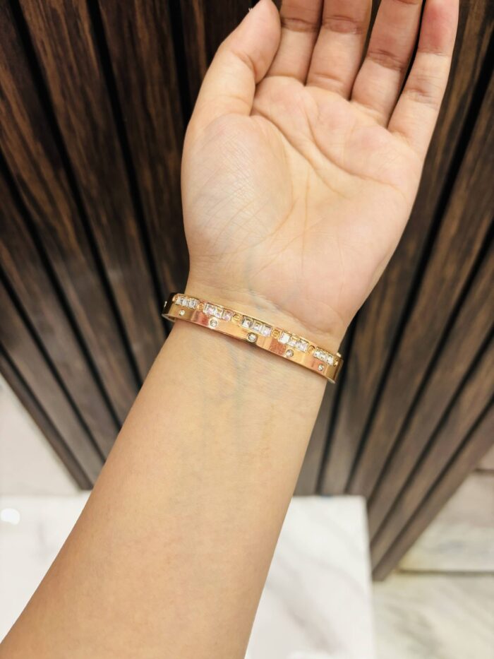 IMG_1698-compressed line RoseGold plating bracelet Anti tarnish - Image 1