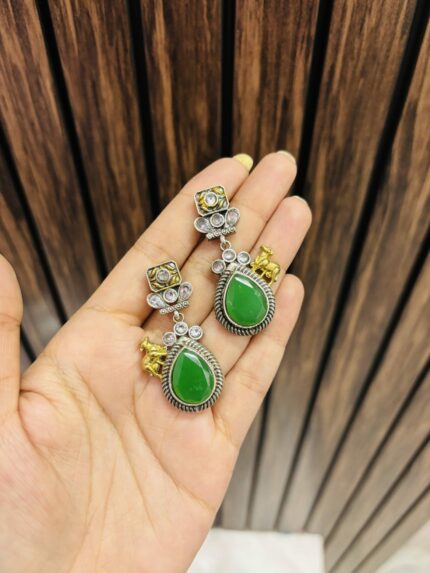 One cow brass Earrings Green