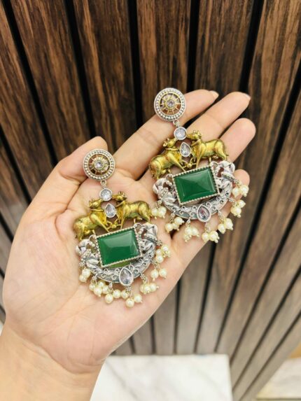 Chakrvat brass earrings green