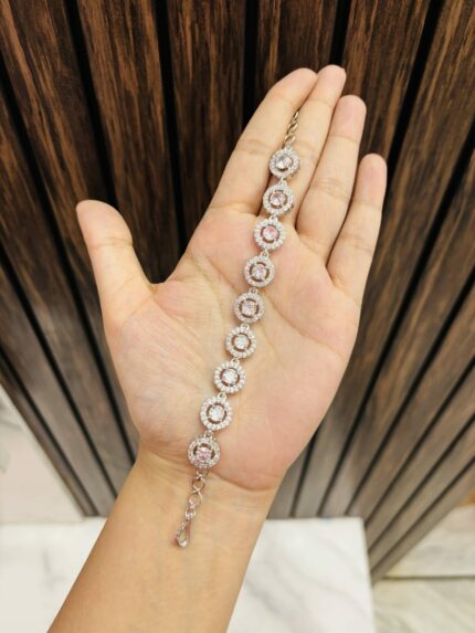 Circle ad bracelet