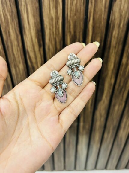 Cute brass studs Pink