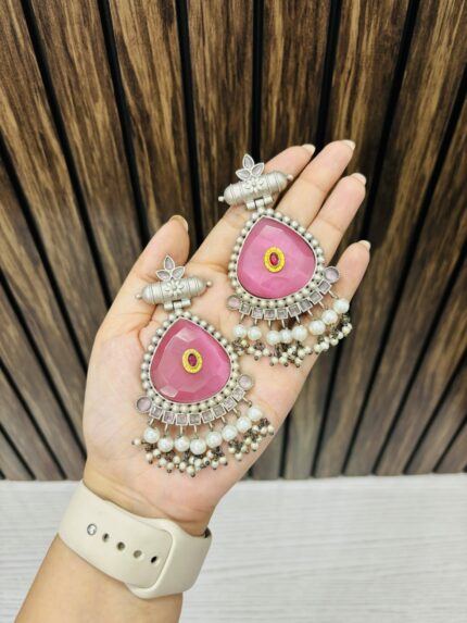 Rachna brass earrings pink