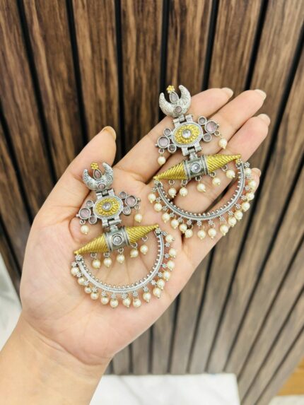 Suman brass earrings pink