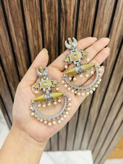 Suman brass earrings yellow