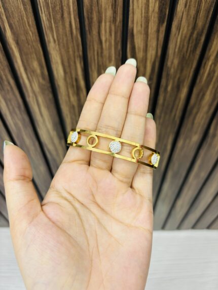 Circles Anti tarnish bracelet