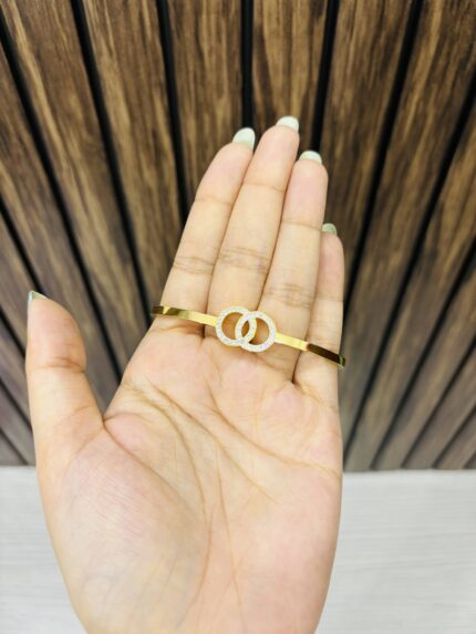 Two circle Anti tarnish bracelet