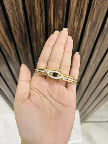 Evil eye anti tarnish bracelet