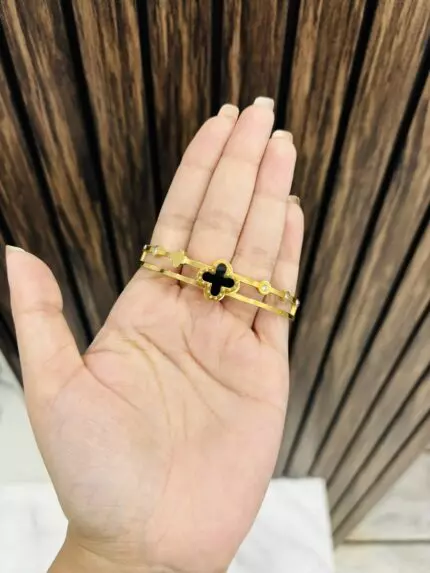 flower pattern anti tarnish bracelet