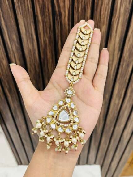 Sonam kundan mangtika