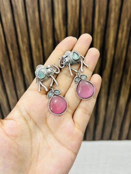 Cute Elephant brass earrings