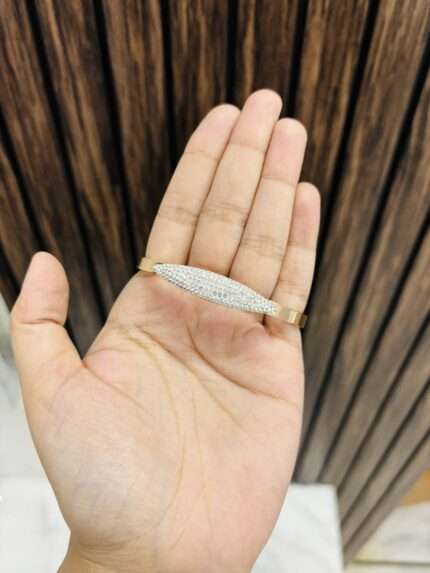 Zircon look anti tarnish bracelet