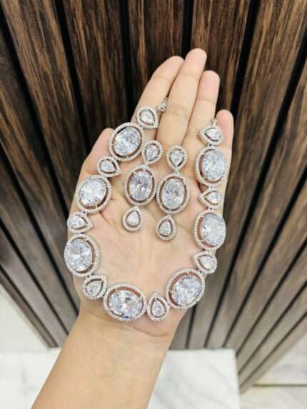 Oval ad necklace