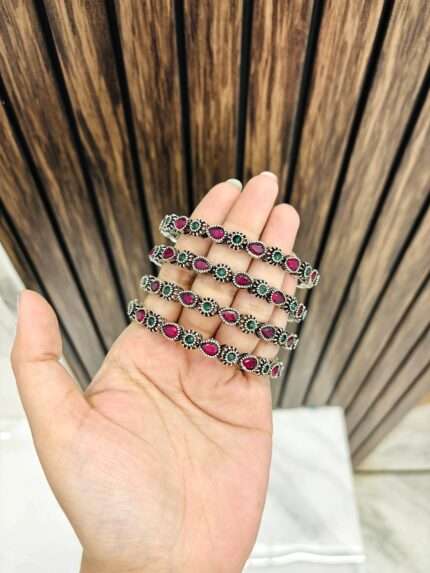 Nihira bangles (set of 4)