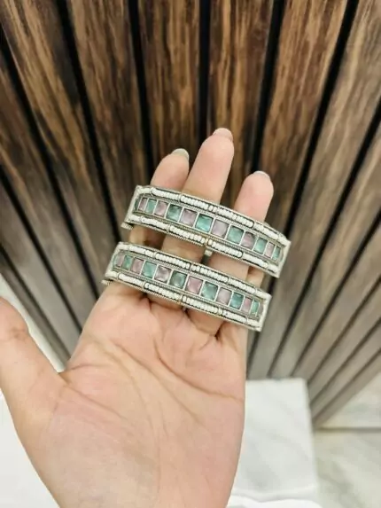 Square stone Mint-pink kade (quantity-1)