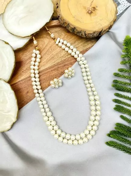 Pearl necklace