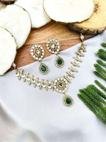 Shanaya necklace green