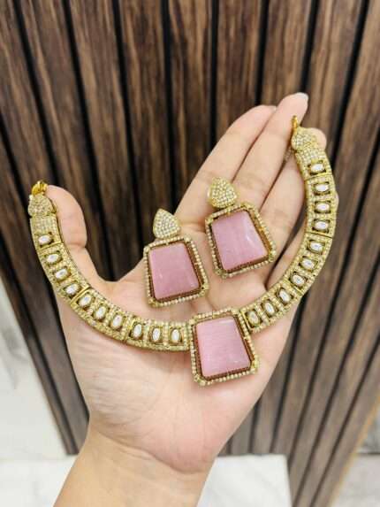 Pink beauty ad polki necklace