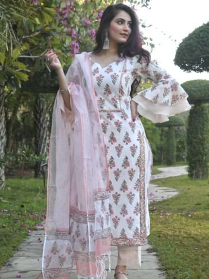 White printed pant suit set with beautiful sleeves