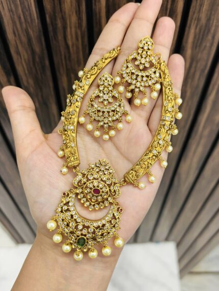 Beautiful golden set