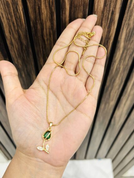 Anti tarnish Flower necklace