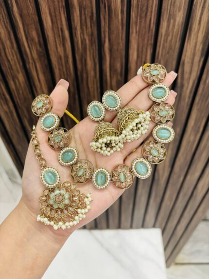 Neelam necklace with earrings and mangtika Mint