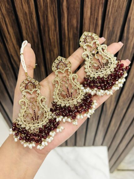 Rakshi Earrings with mangtika Wine