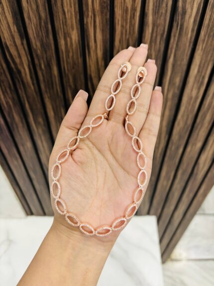 Oval ad necklace Rosegold