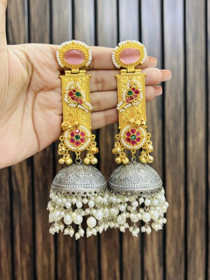 Supriya bird brass earrings Pink
