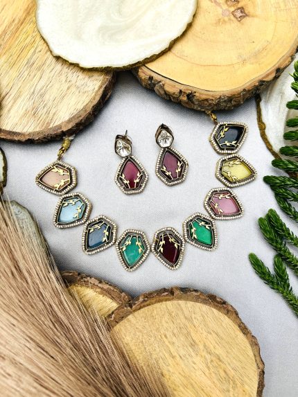 Heena stone necklace Multi