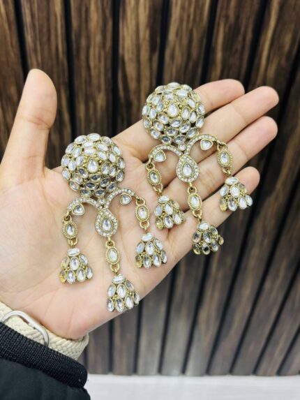 Sakshi Earrings