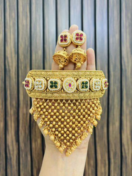 Harsha gold a like choker