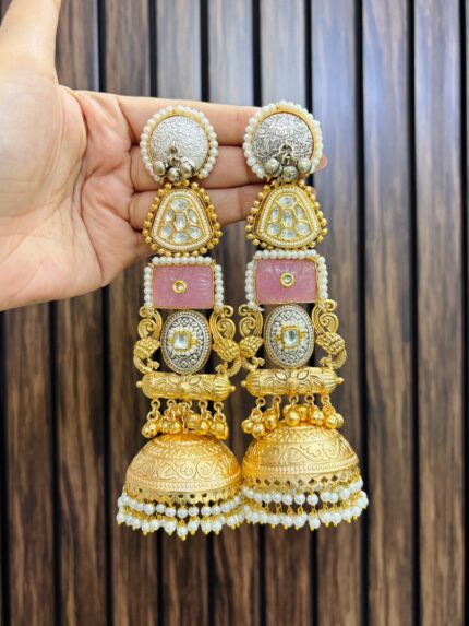 Darpan brass earrings Pink