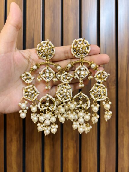 Sonakshi chandbali