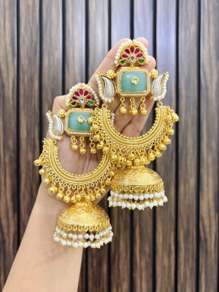 Samihta brass earrings Mint