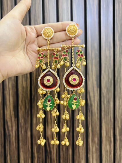 Rhea brass earrings ruby green
