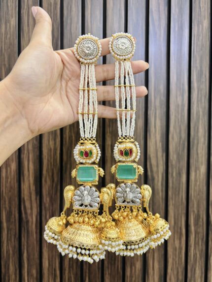 Meera brass earrings Mint