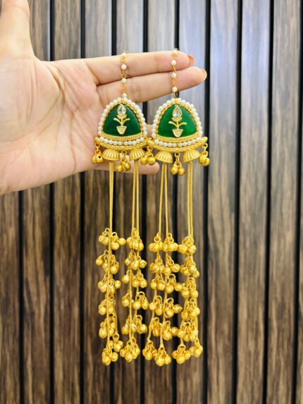 Meher brass earrings Green