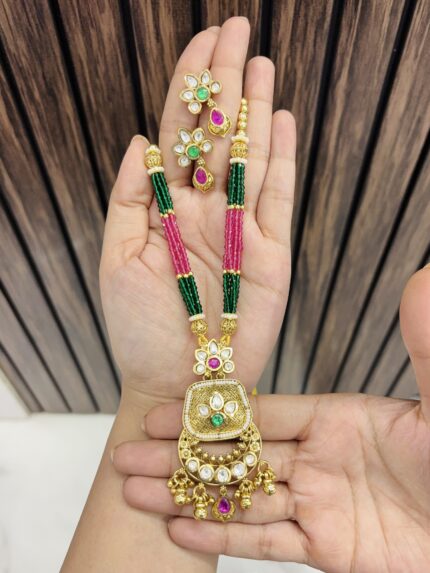 Light weight gold a like necklace Pink-Green